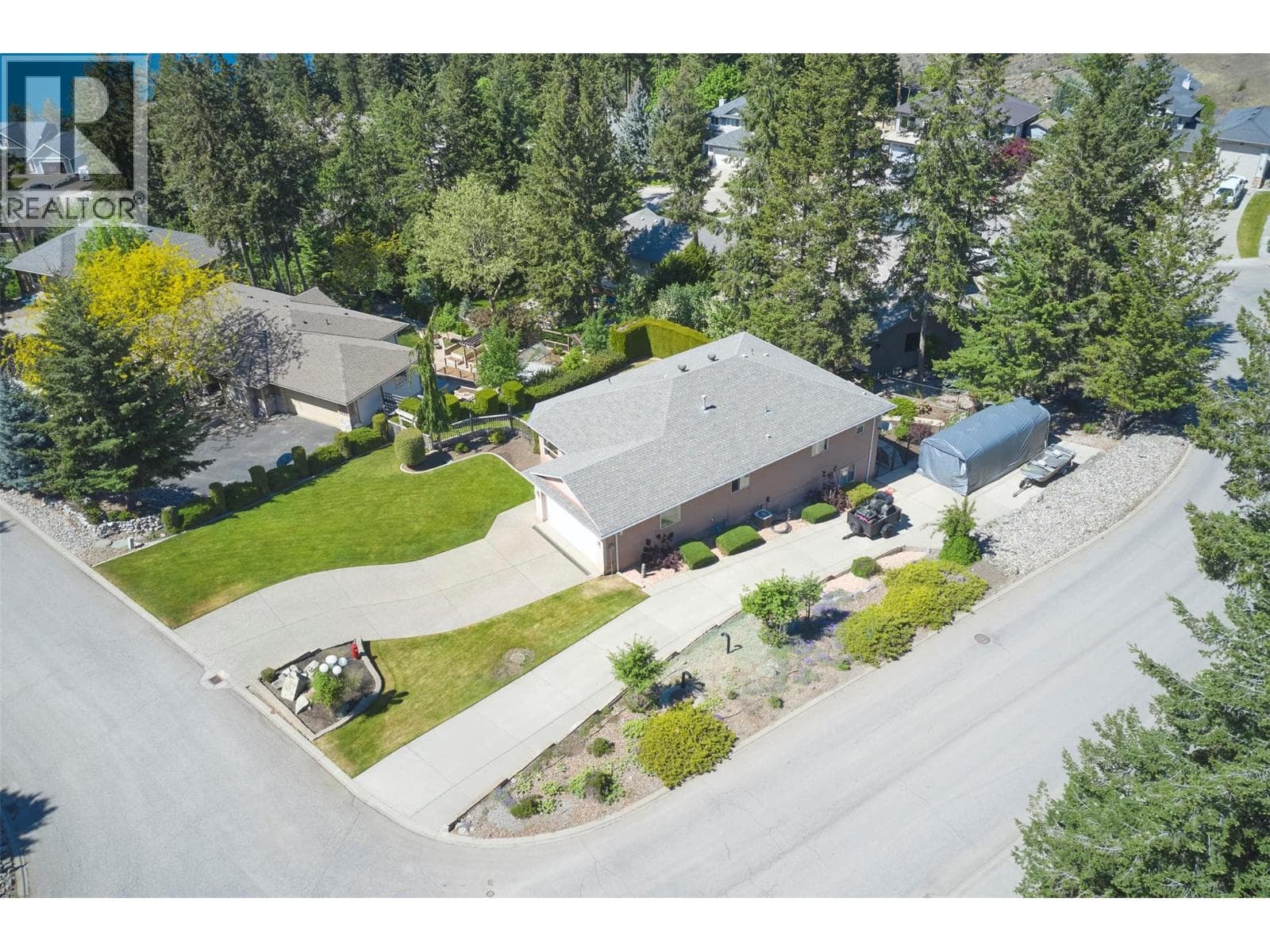 35 PEREGRINE WAY, Interior REALTORS® — photo 3