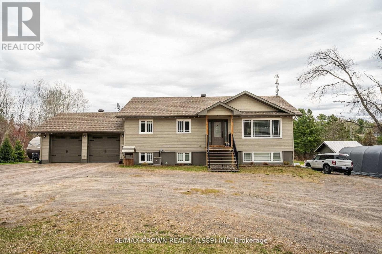 211 EGLINGTON ROAD N in 