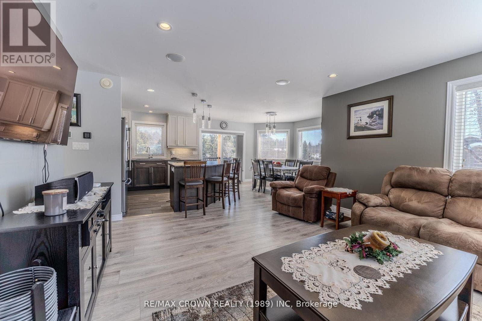 211 EGLINGTON ROAD N, North Bay — photo 5
