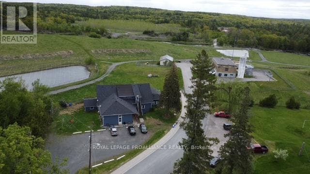 11 PRIVATE ROAD, Central Lakes — photo 2