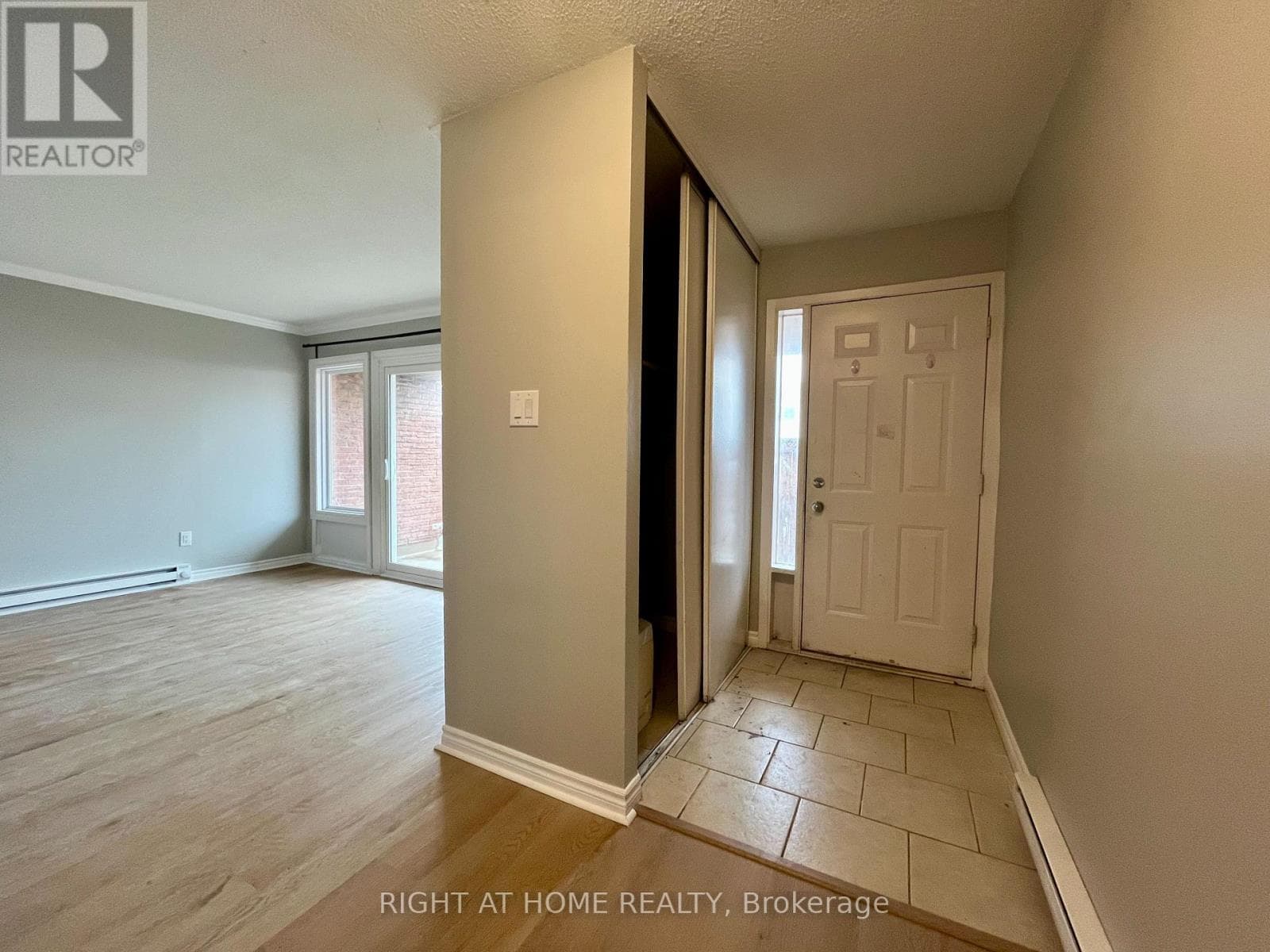 129 MILESTONE CRESCENT, Toronto — photo 3