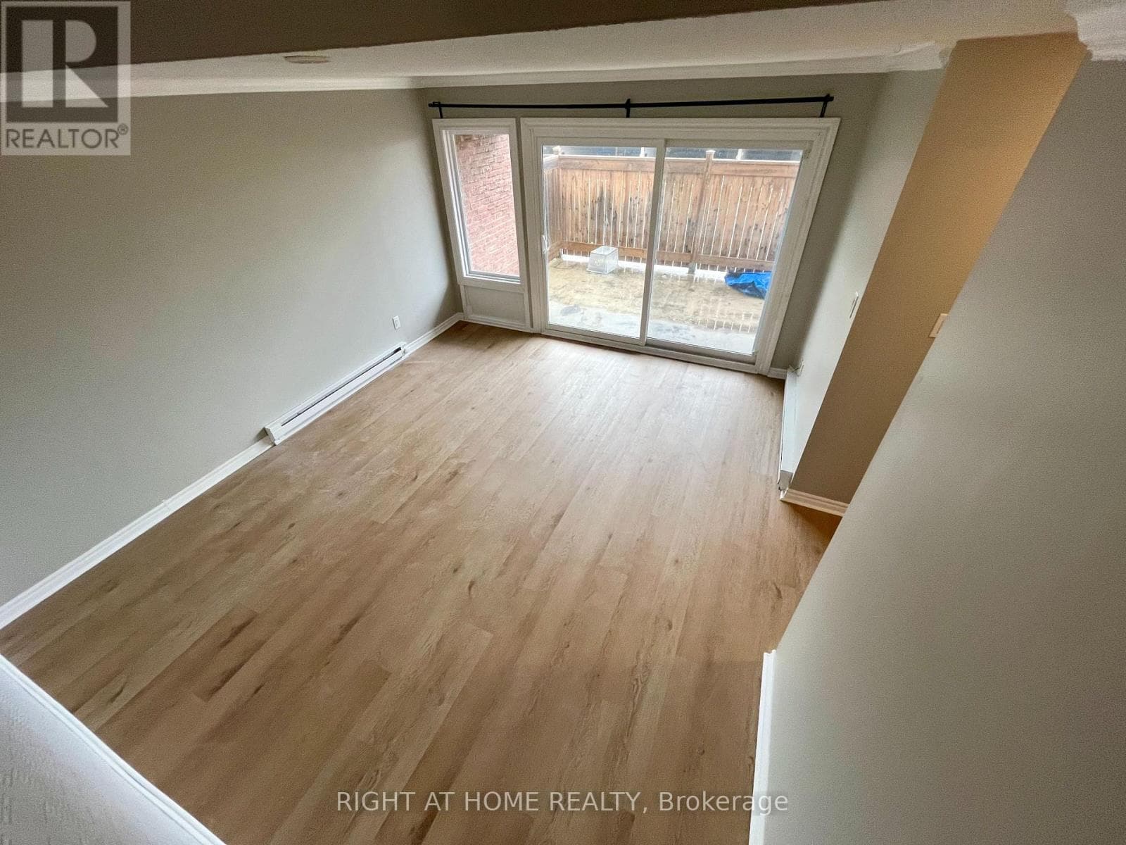 129 MILESTONE CRESCENT, Toronto — photo 5
