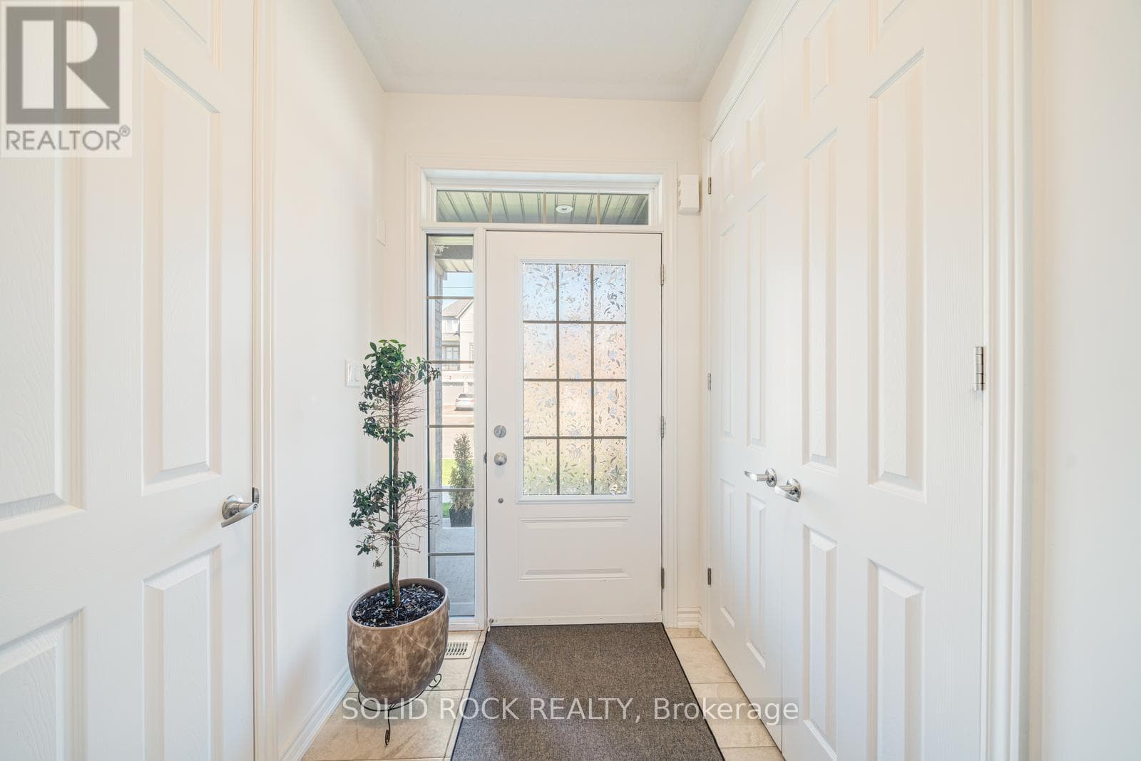 415 TREVOR STREET, Toronto — photo 4