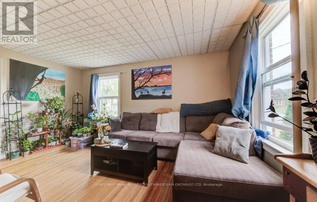 56 LILAC STREET, Toronto — photo 5