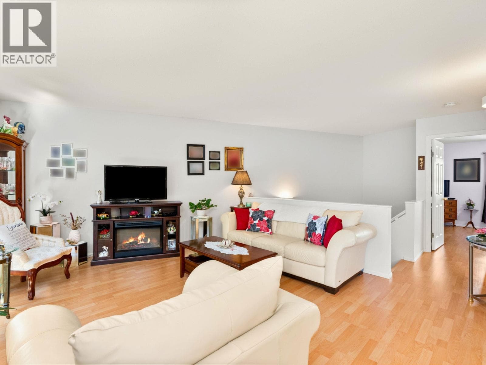 38 5761 WHARF AVENUE, Greater Vancouver — photo 5