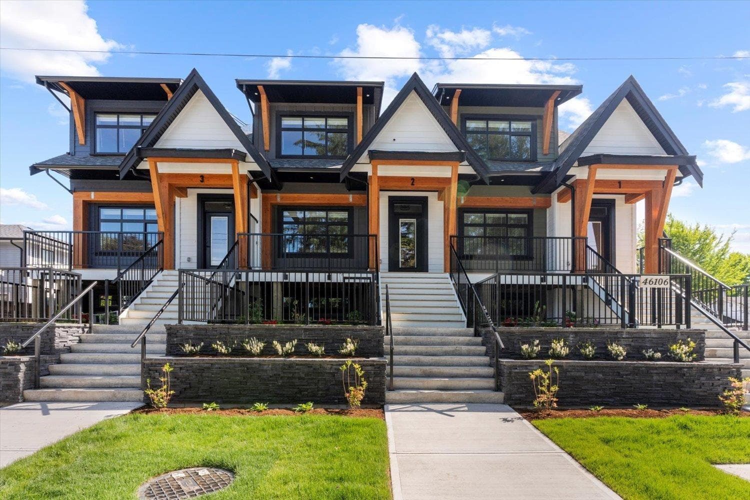 2 46106 RIVERSIDE DRIVE, Chilliwack Proper East in Chilliwack Proper