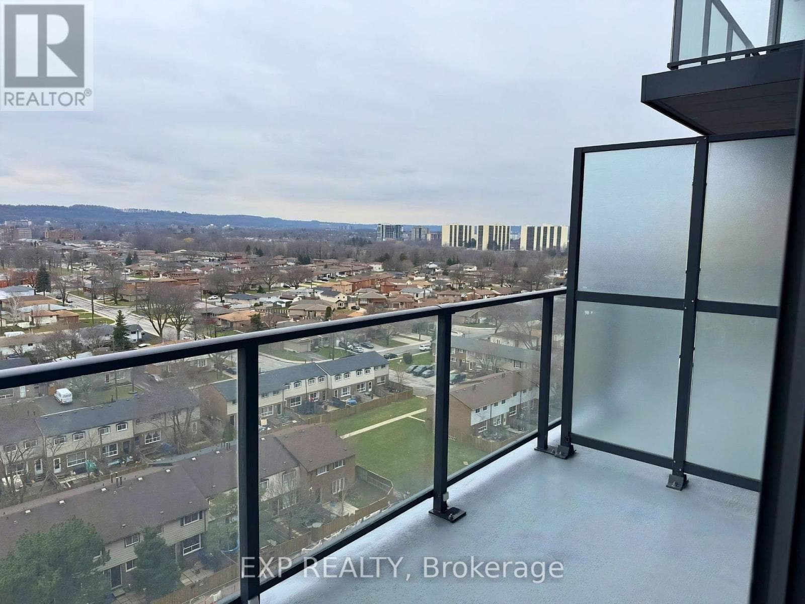 1019 - 2782 BARTON STREET E, Toronto — photo 3