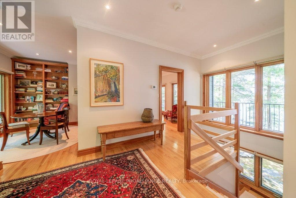 403 HENNIGER ROAD, Central Lakes — photo 3