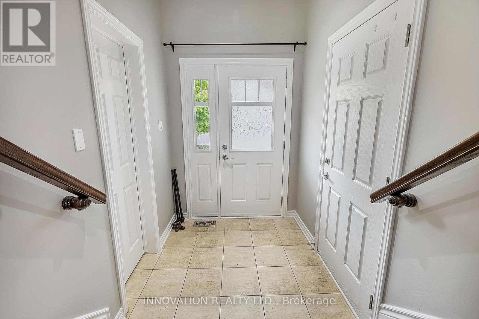 126 GARRITY CRESCENT, Ottawa — photo 3
