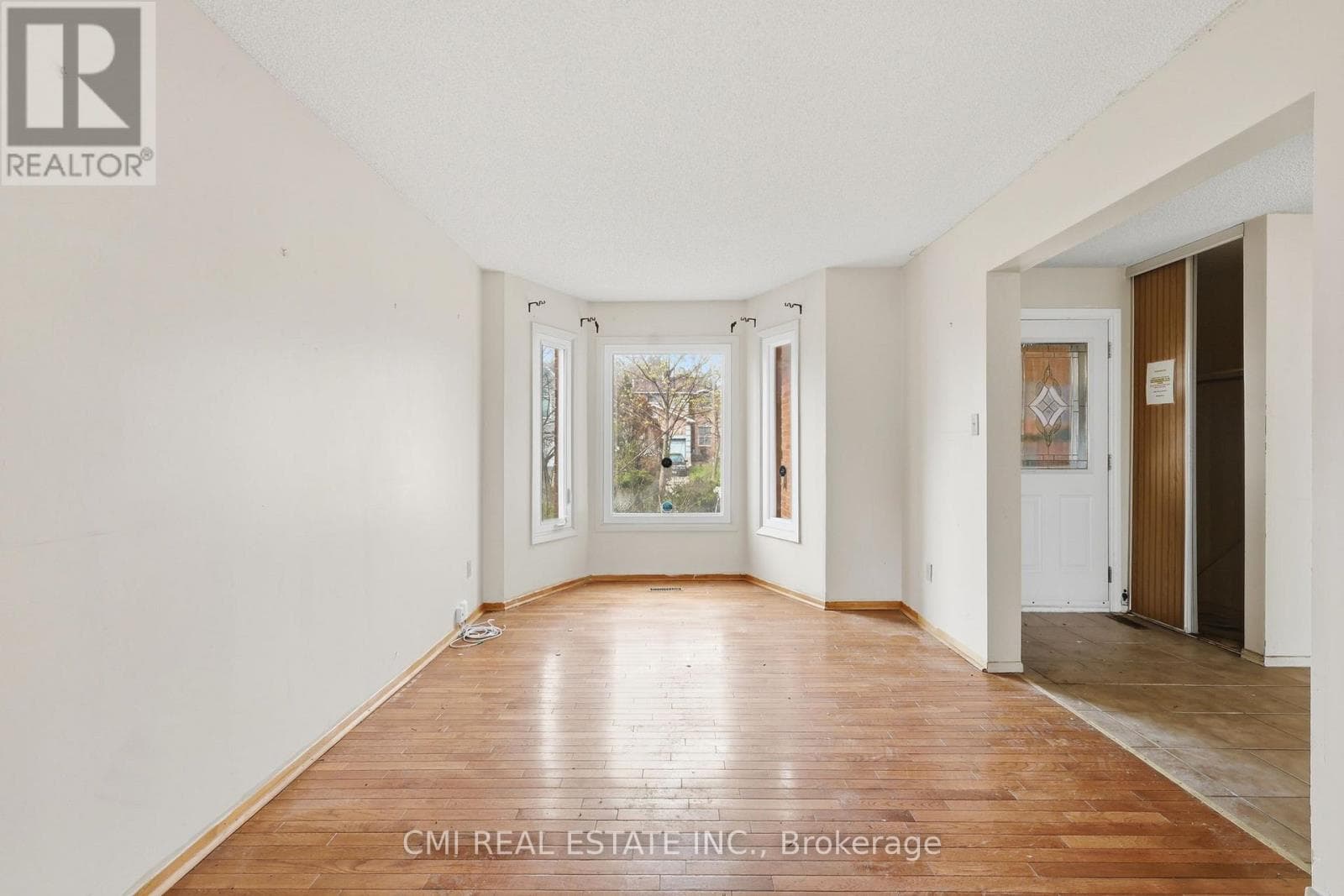2275 CHAPMAN COURT, Toronto — photo 2