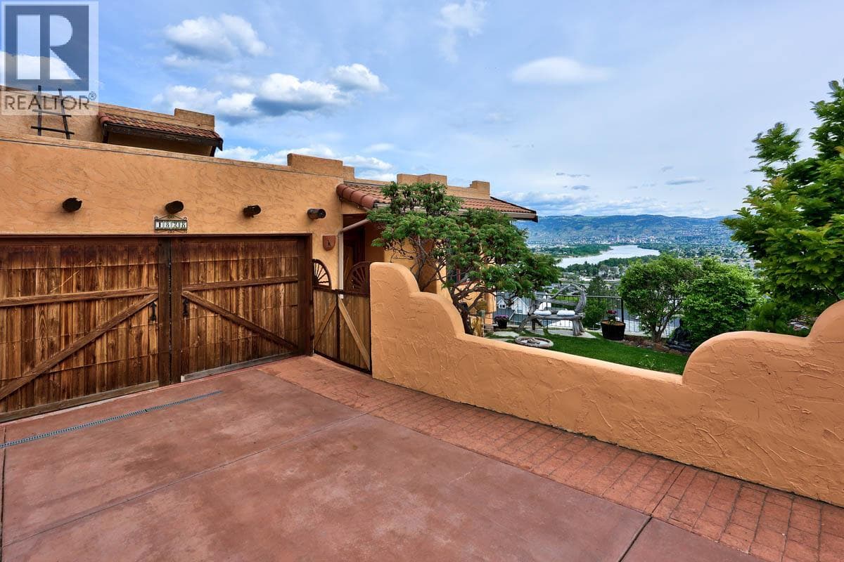 1828 NORVIEW PLAZA, Interior REALTORS® — photo 5