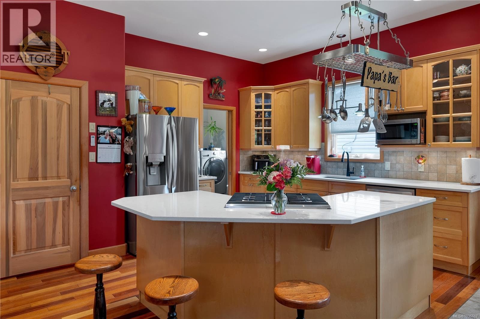 240 Carolyn Rd, Vancouver Island