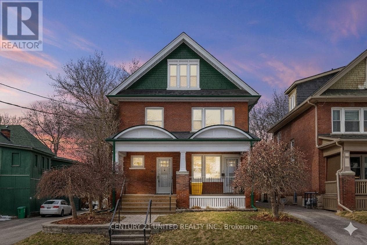 375 DOWNIE STREET in Avenues