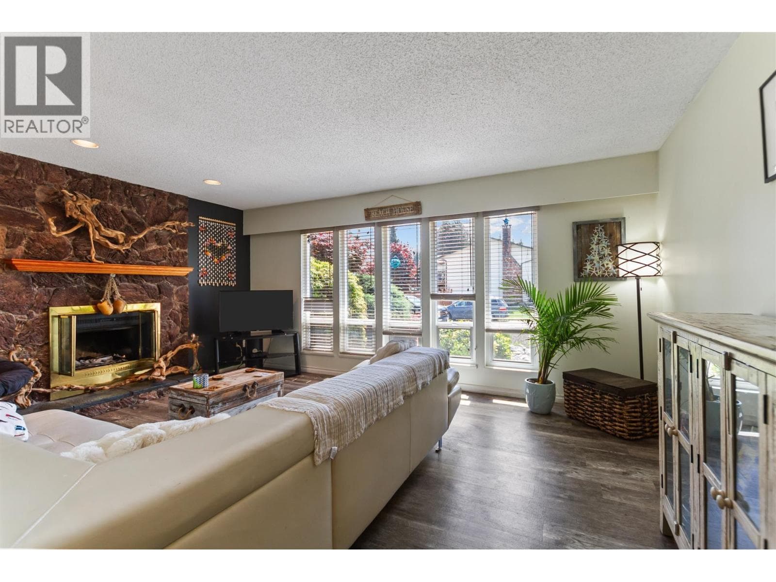 1391 ORIOLE AVENUE, Greater Vancouver — photo 2