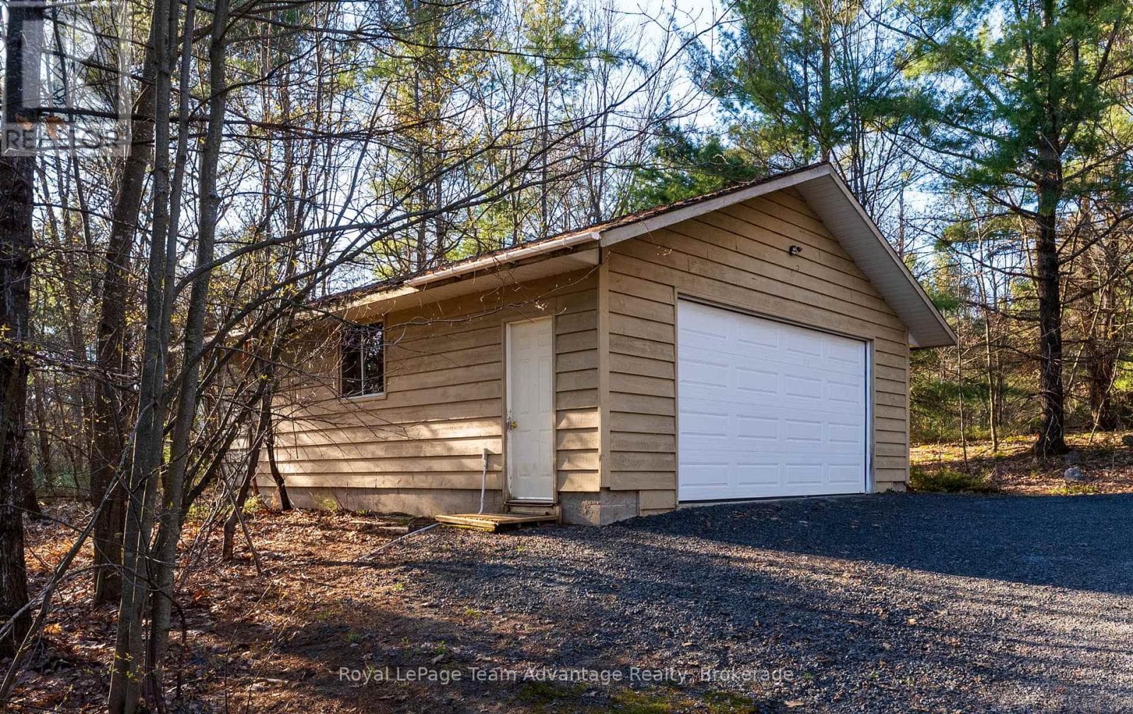 68 SHEBESHEKONG ROAD, OnePoint — photo 4