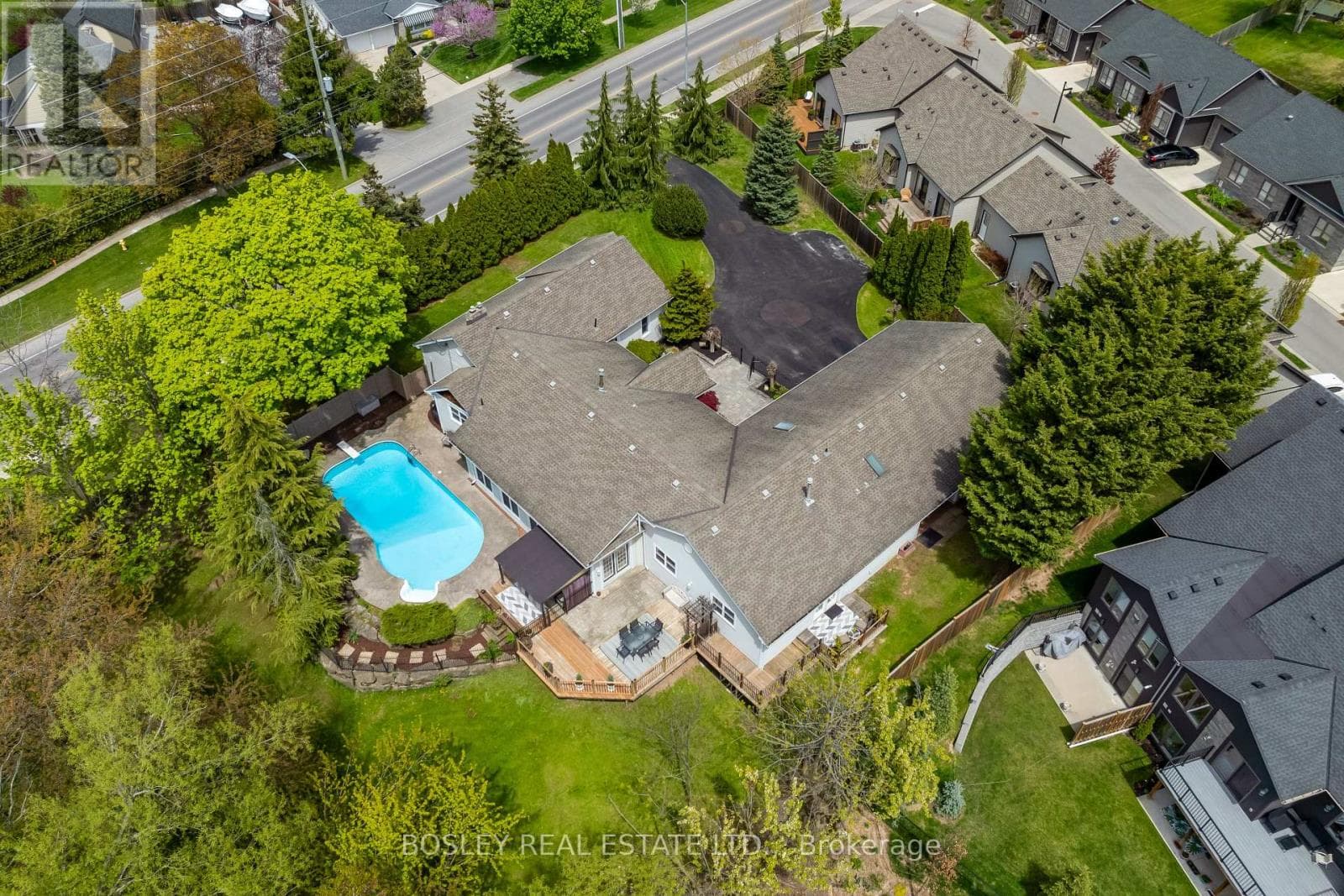 166 LAKESHORE ROAD in 