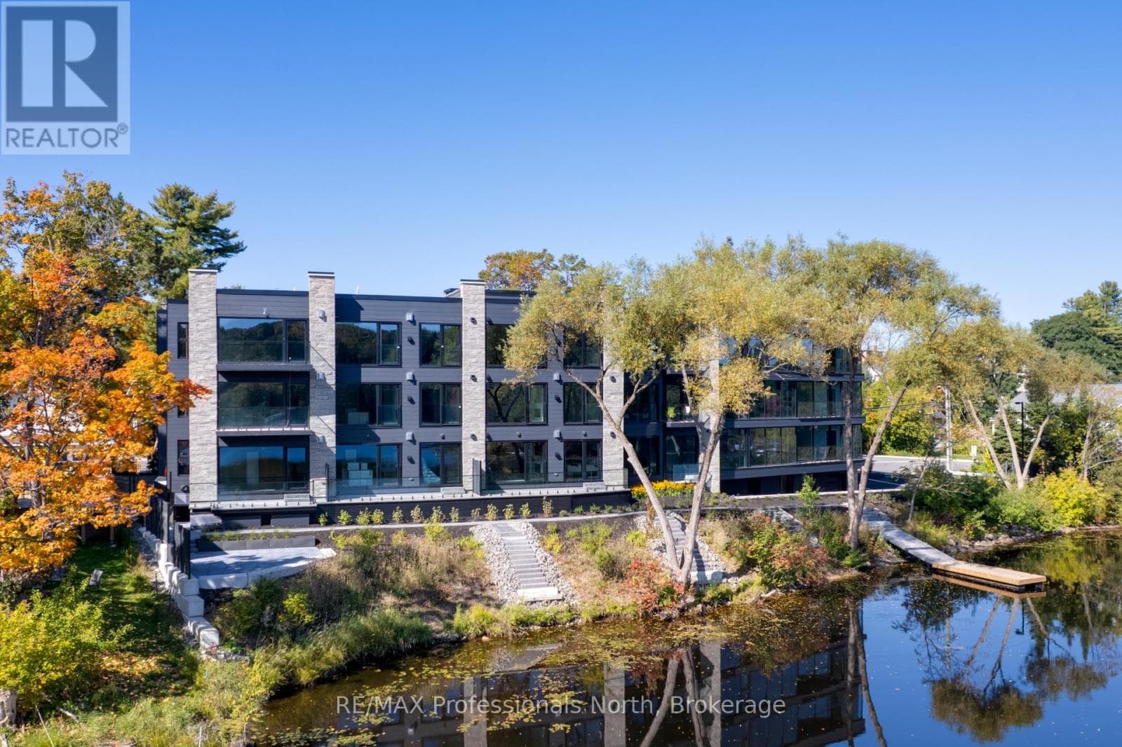105 - 32 BRUNEL ROAD in 