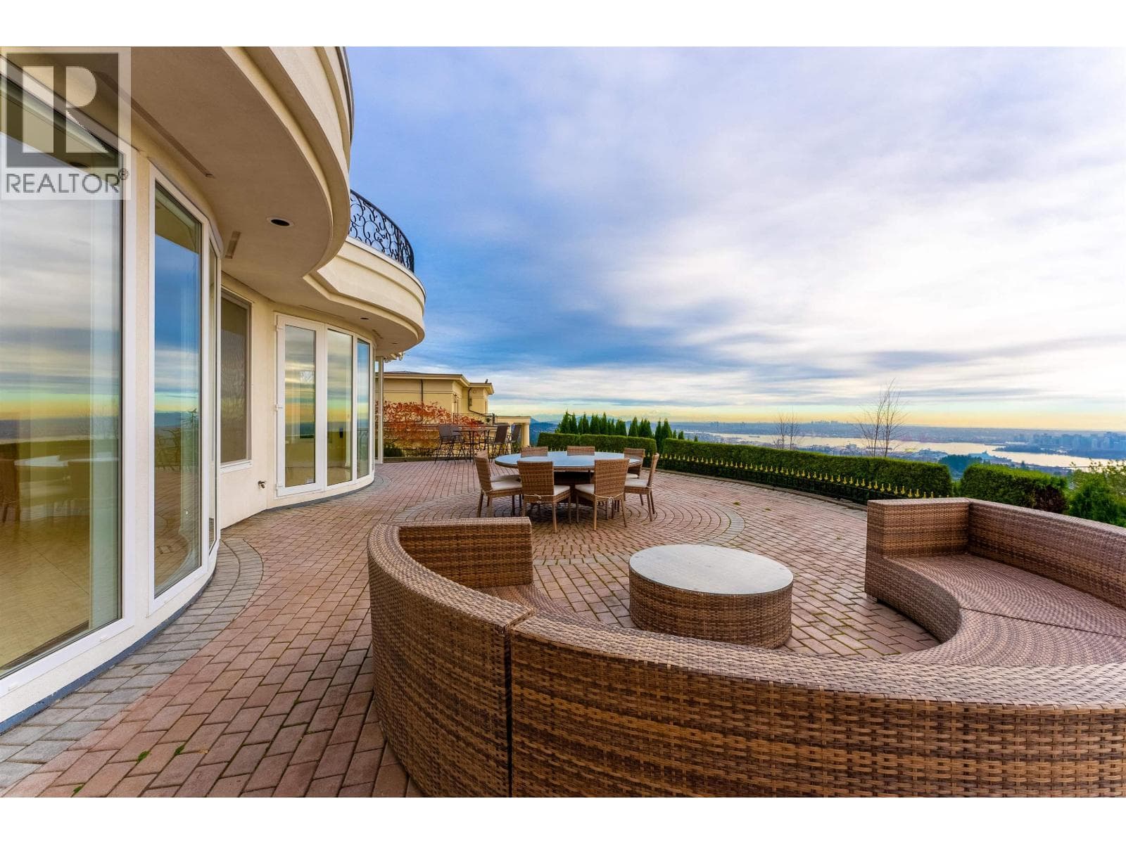 1409 CHARTWELL DRIVE, Greater Vancouver — photo 4