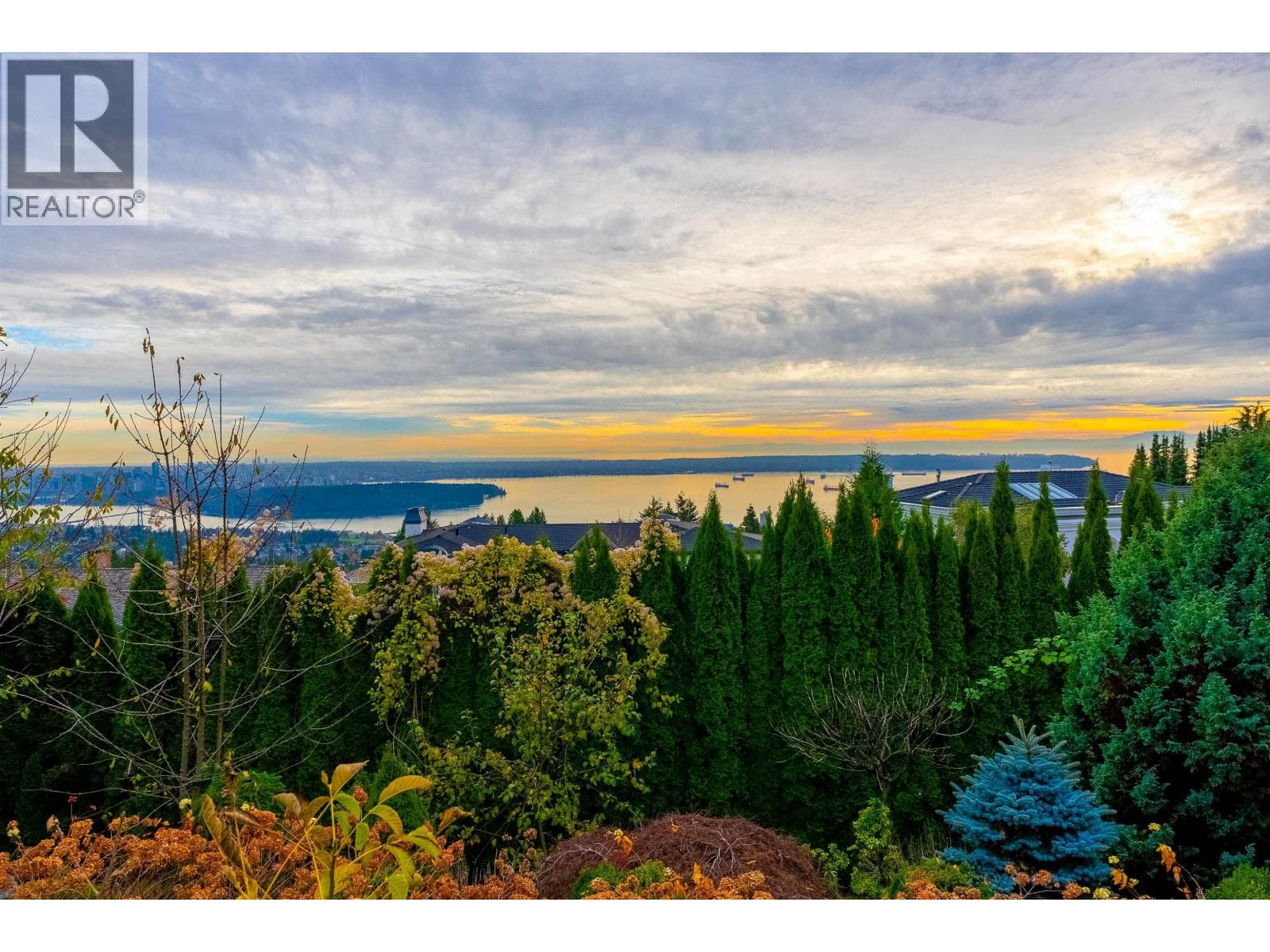 1409 CHARTWELL DRIVE, Greater Vancouver — photo 5