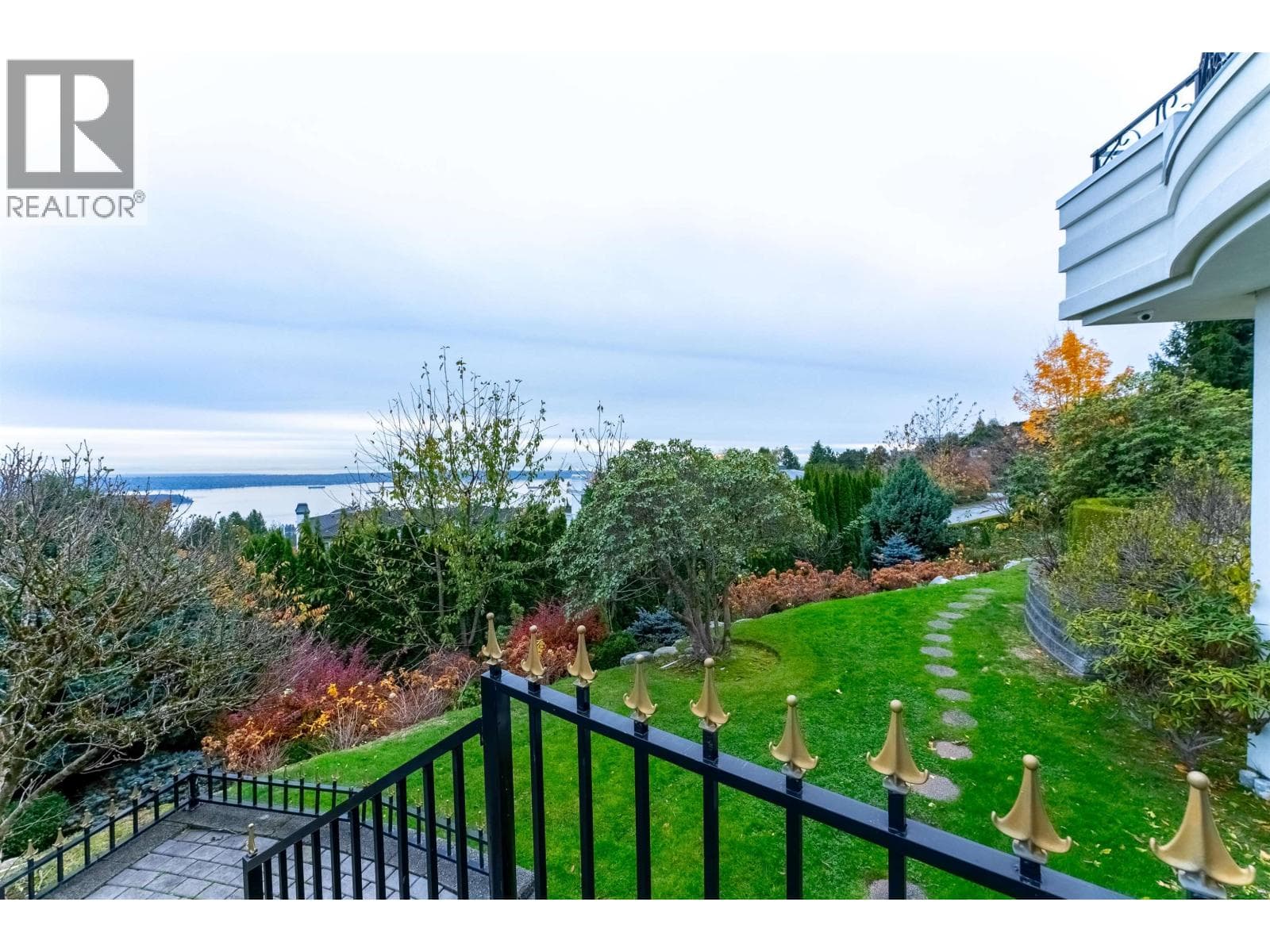 1409 CHARTWELL DRIVE, Greater Vancouver — photo 3