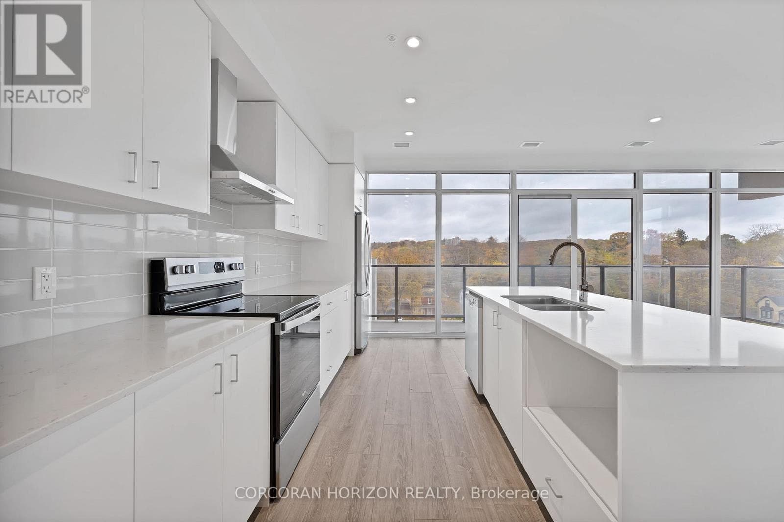 50 GRAND Avenue S Unit# 901 in Galt City Centre/South Galt