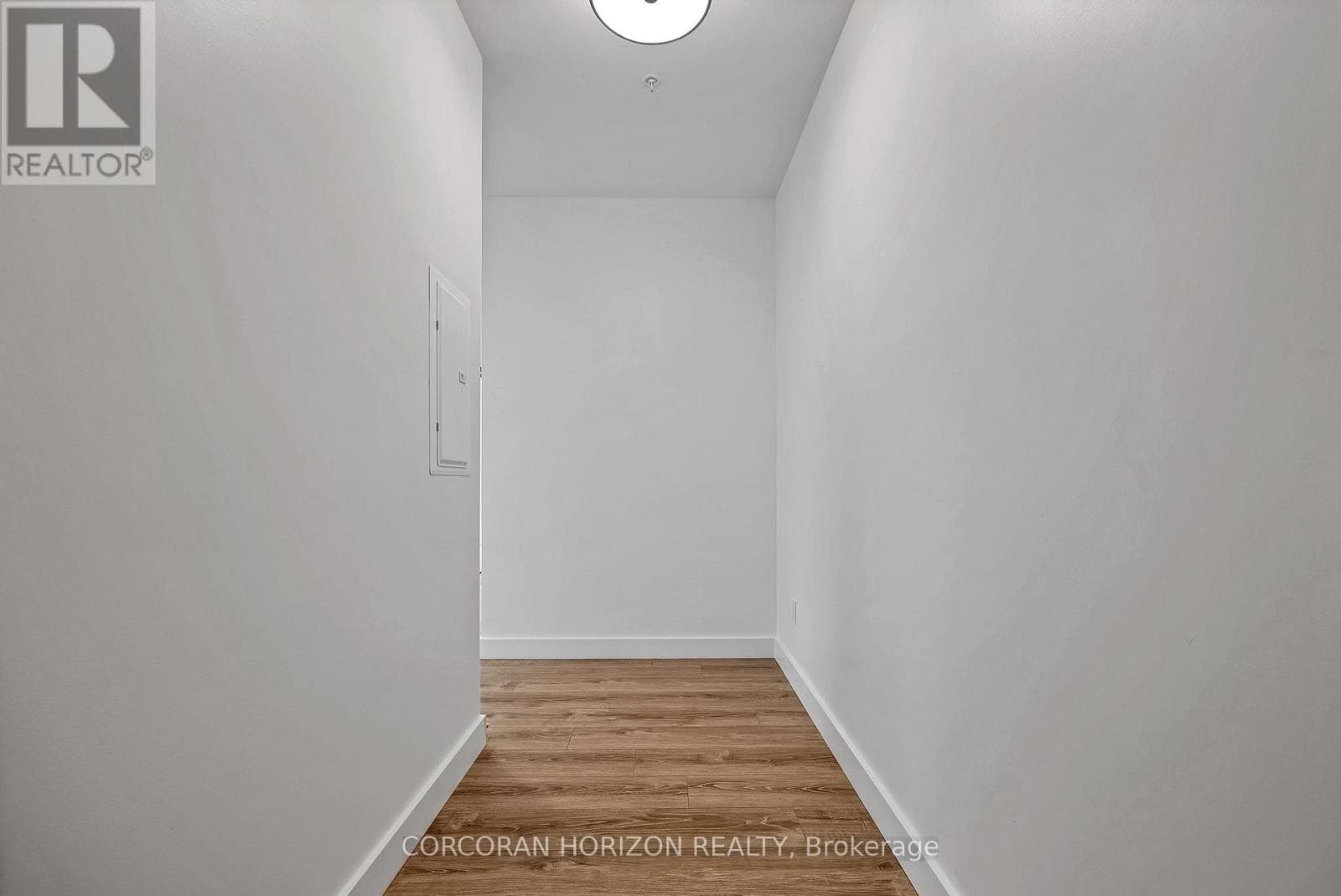 50 GRAND Avenue S Unit# 901, Toronto — photo 2