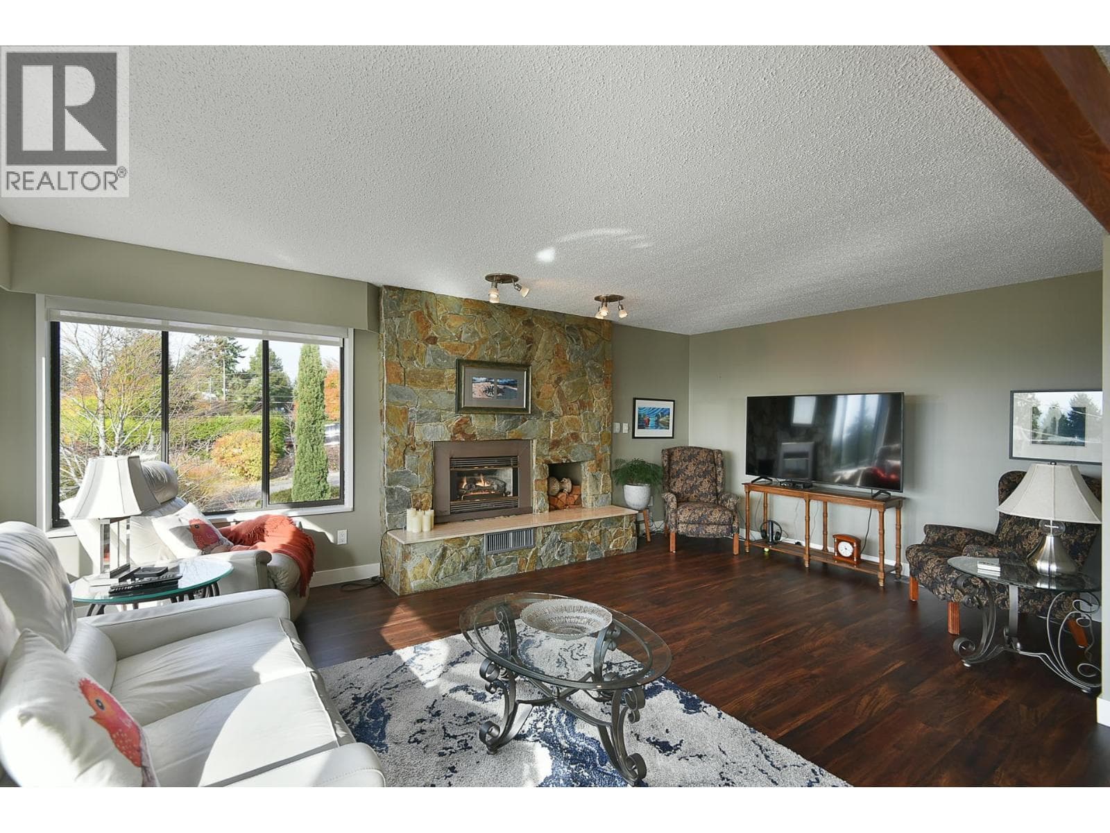 4926 LAUREL AVENUE, Greater Vancouver — photo 2