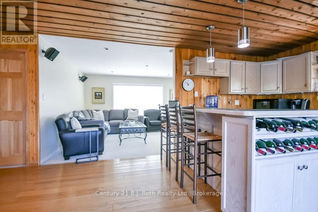 9 SEVERN RIVER 403, OnePoint — photo 5