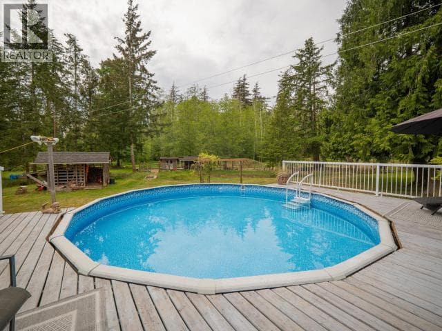 10067 HIGHWAY 101, Powell River