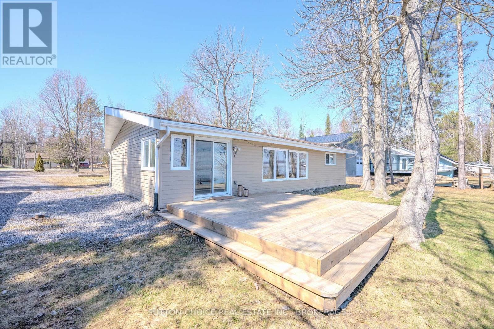 411 JOCKO POINT ROAD, North Bay — photo 3