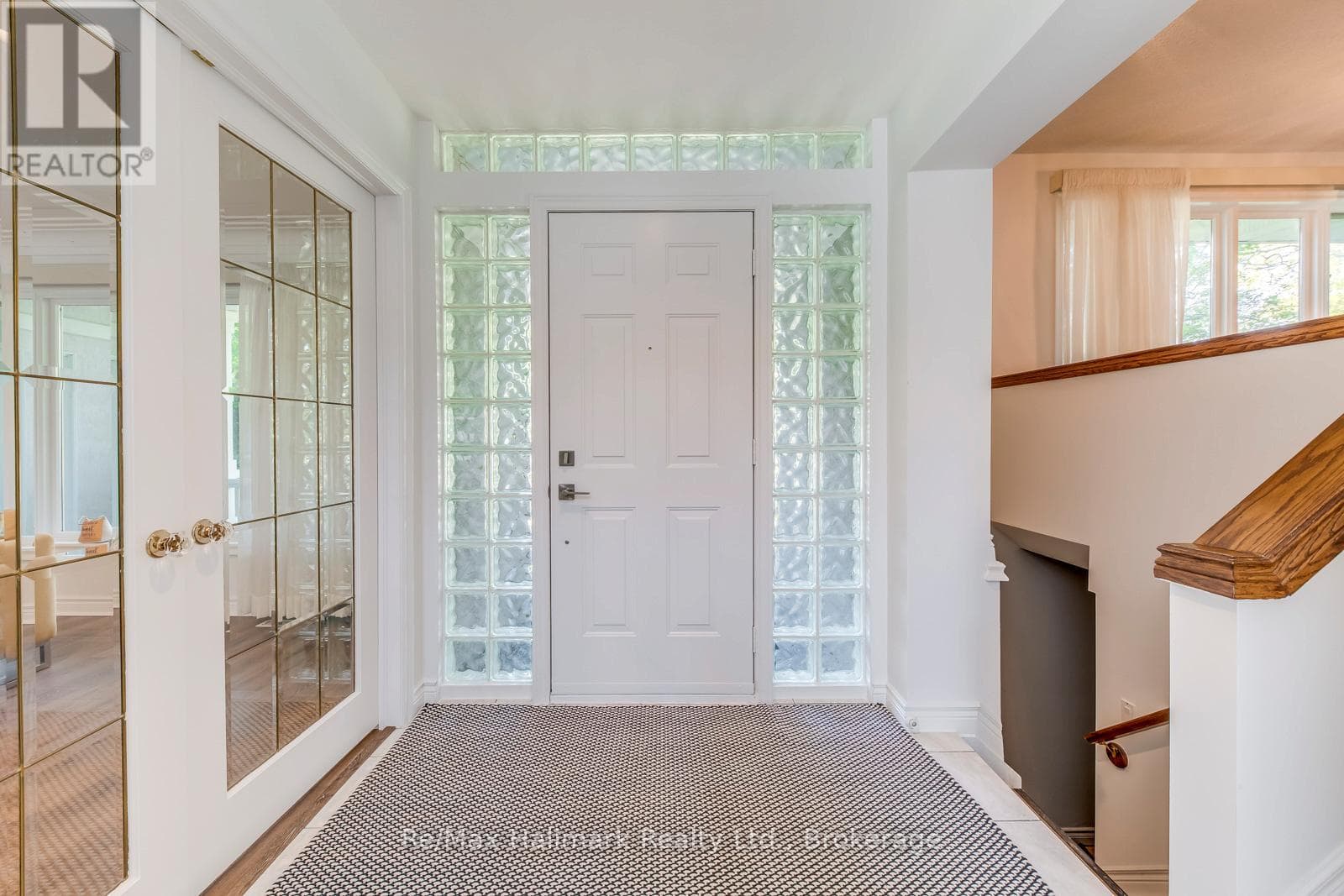 157 TRELAWN AVENUE, Oakville-Milton — photo 2