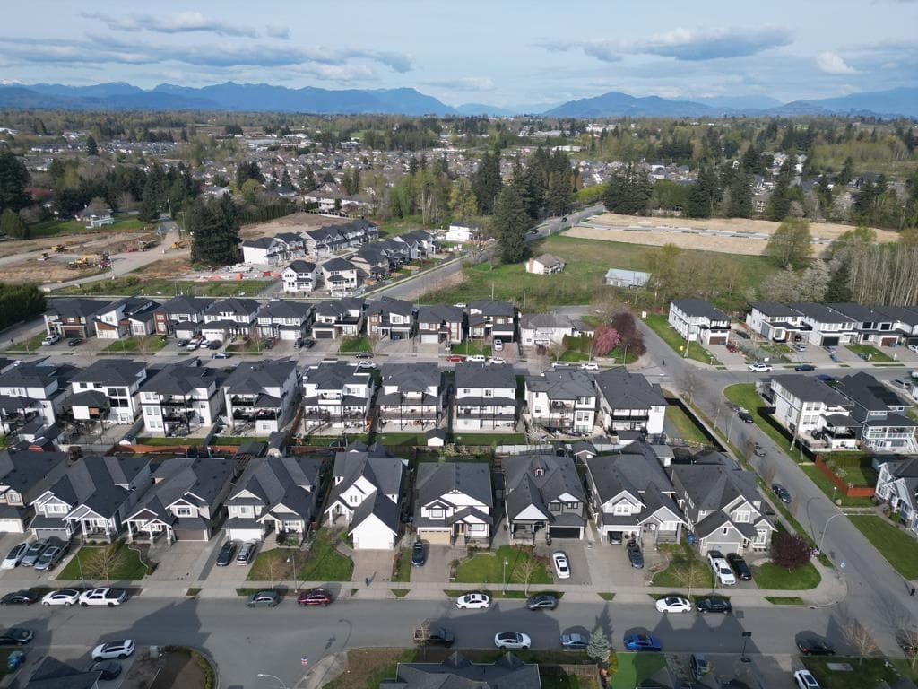 2617 RAILCAR CRESCENT, Fraser Valley — photo 4