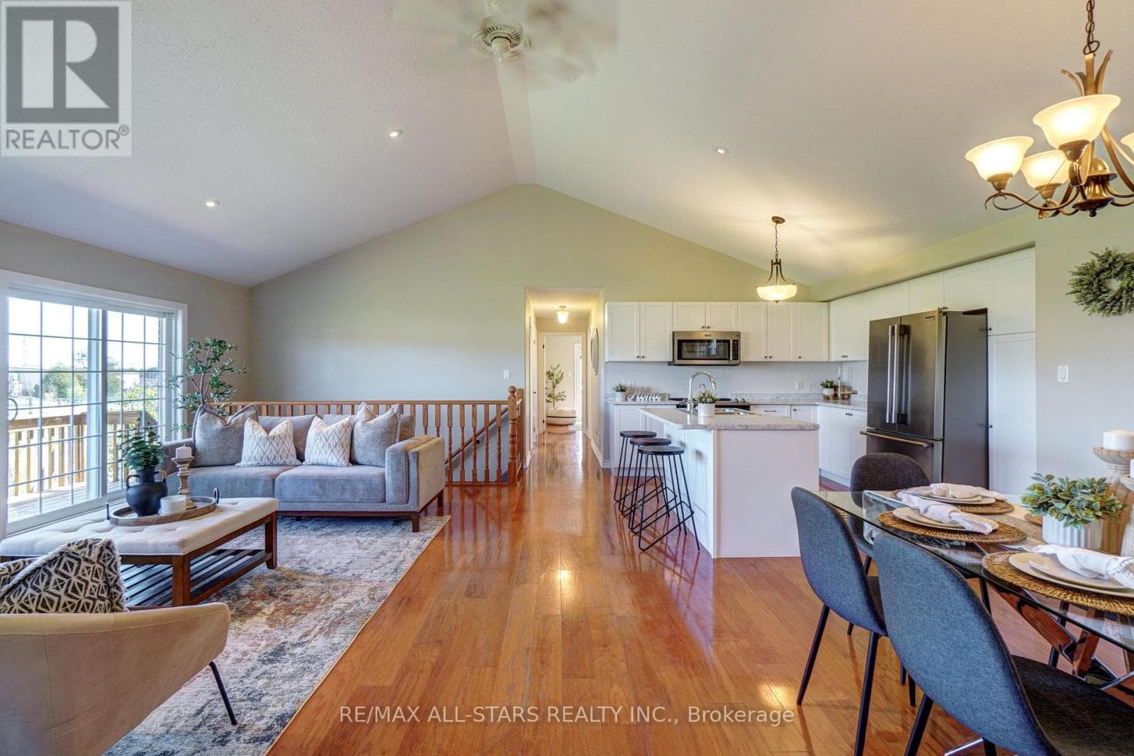 14 LAURENT BOULEVARD, Central Lakes — photo 4