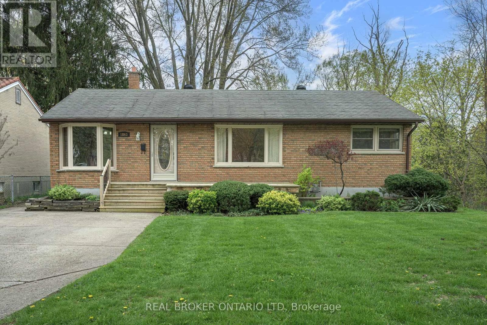 1863 HERBERT AVENUE, London and St. Thomas — photo 2
