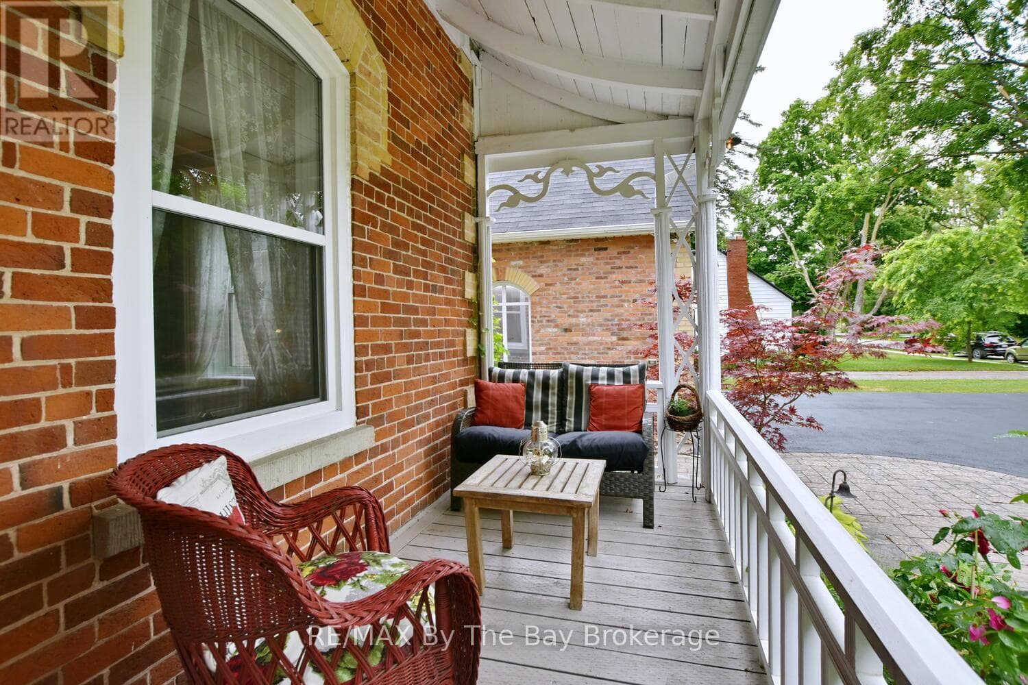 214 ELM STREET, OnePoint — photo 3
