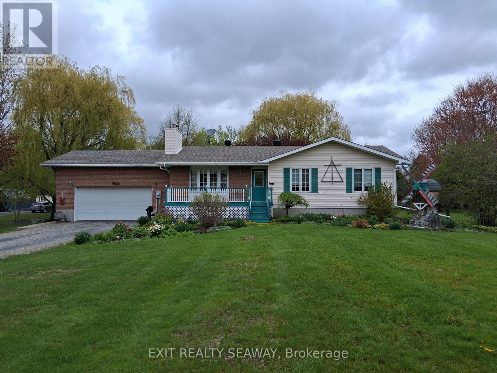 4557 CARMAN ROAD N in 