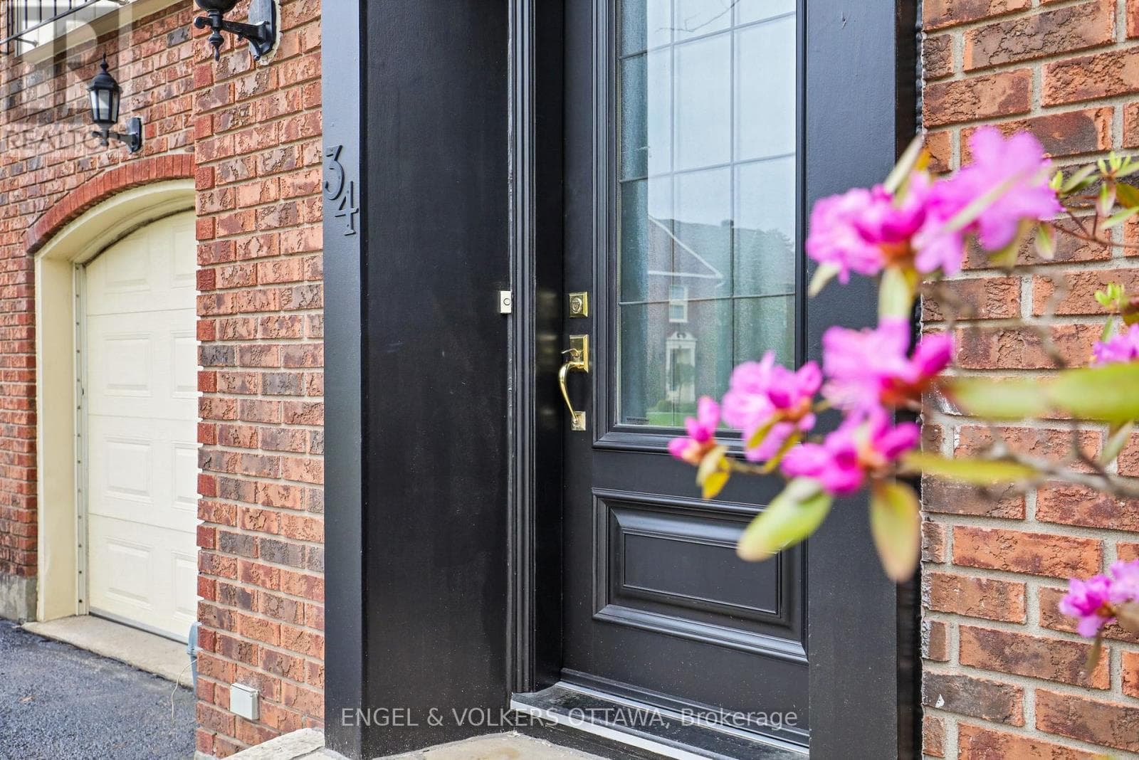 34 CHATSWORTH CRESCENT, Ottawa — photo 5