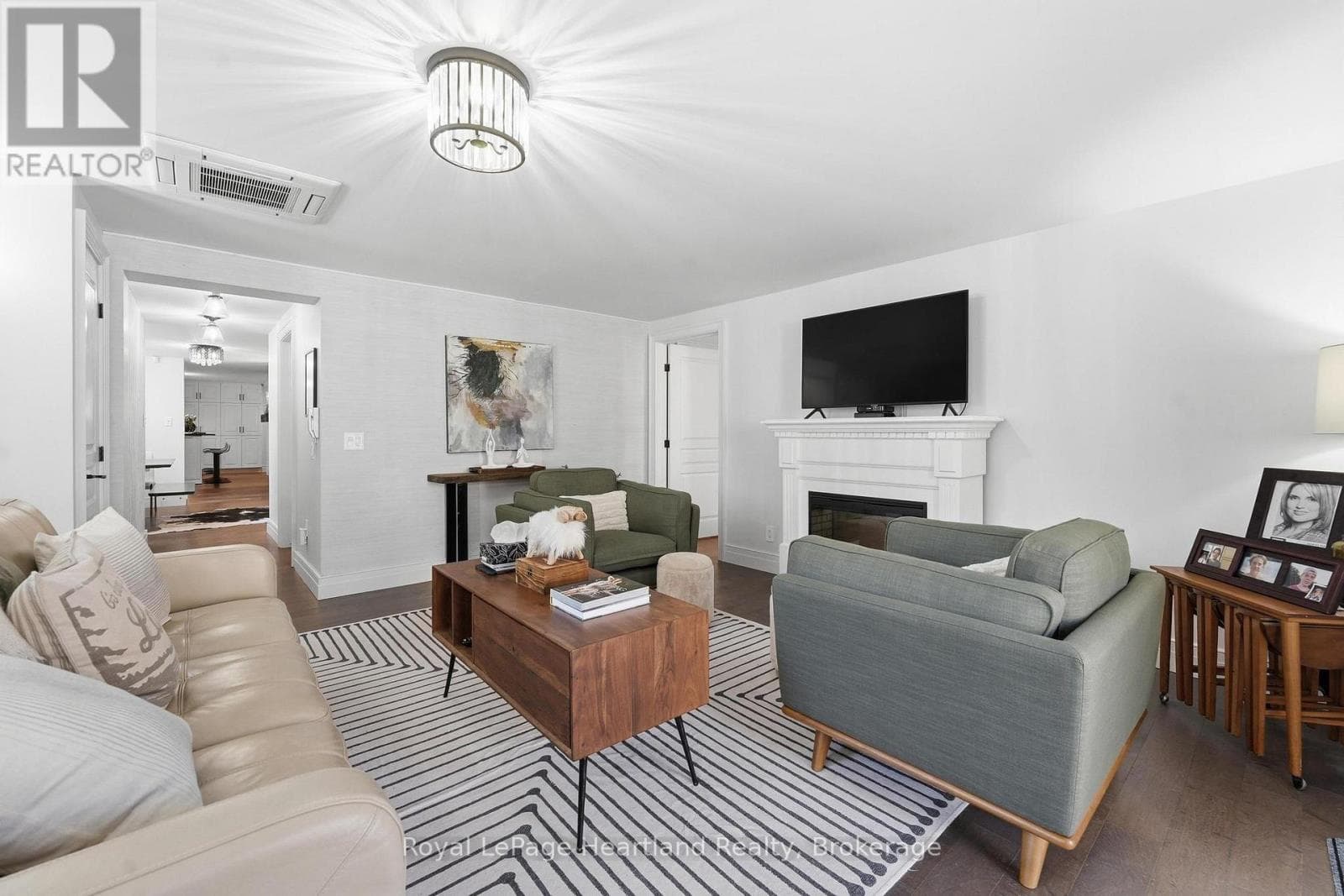 5 COBOURG STREET UNIT 100, OnePoint — photo 4
