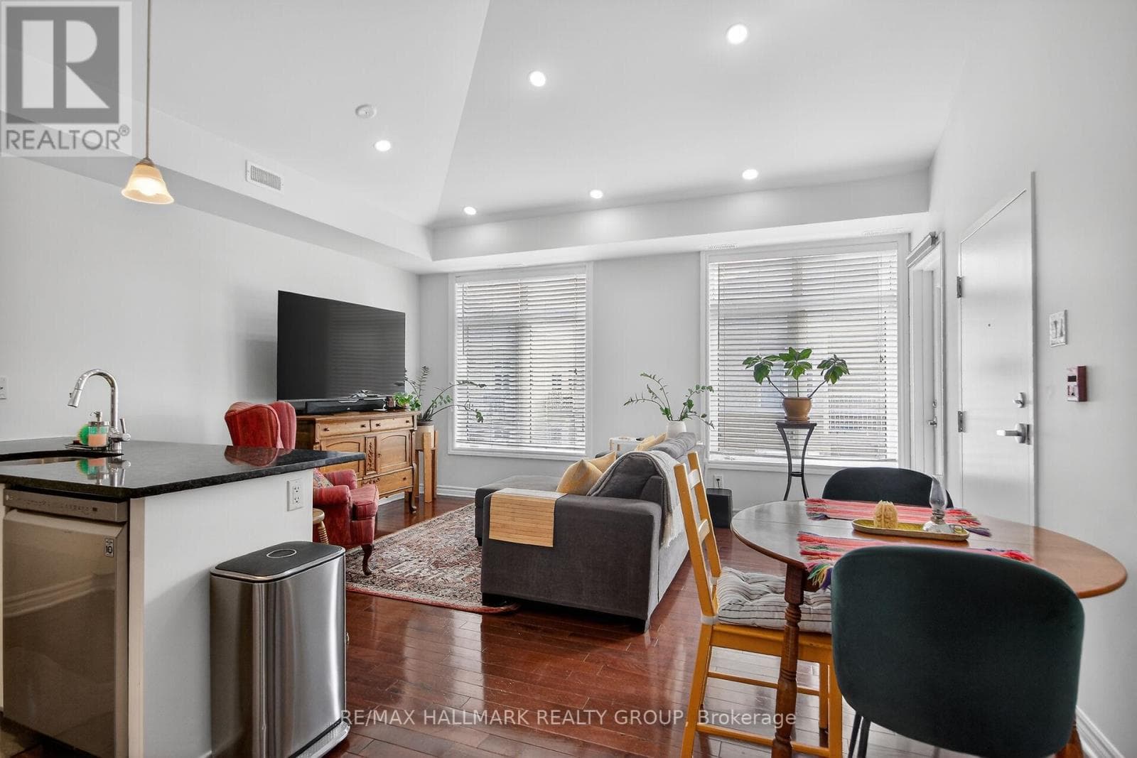 849 F BLACKCOMB PRIVATE, Ottawa — photo 4