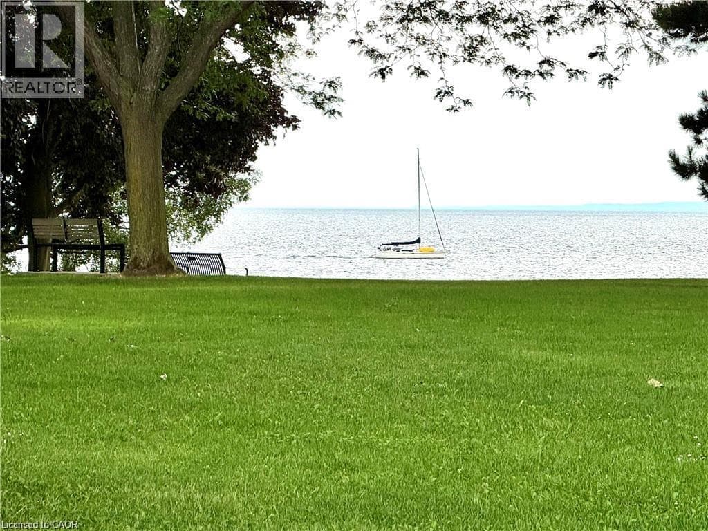 5250 LAKESHORE Road Unit# 1708 in Elizabeth Gardens