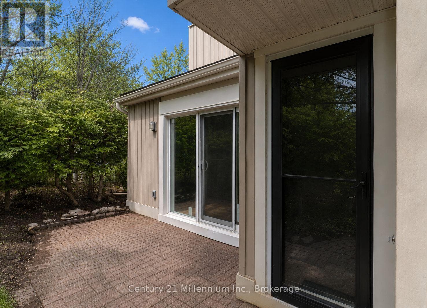 538 - 22 DAWSON DRIVE, OnePoint — photo 3