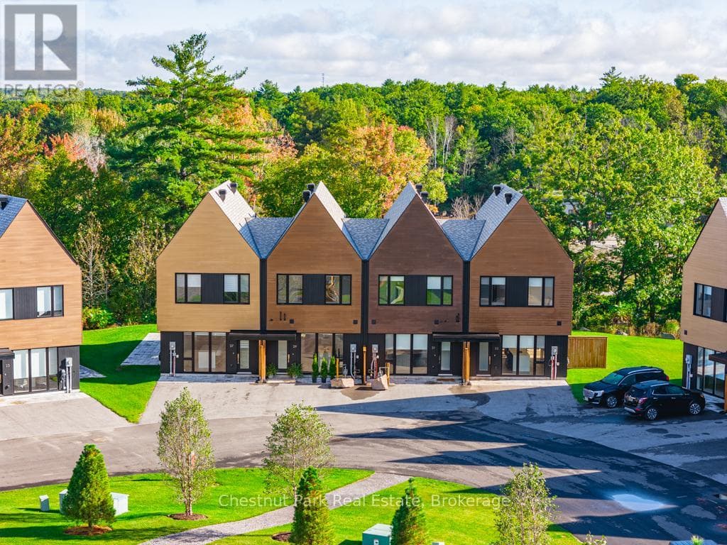 29 ROCKMOUNT CRESCENT in 