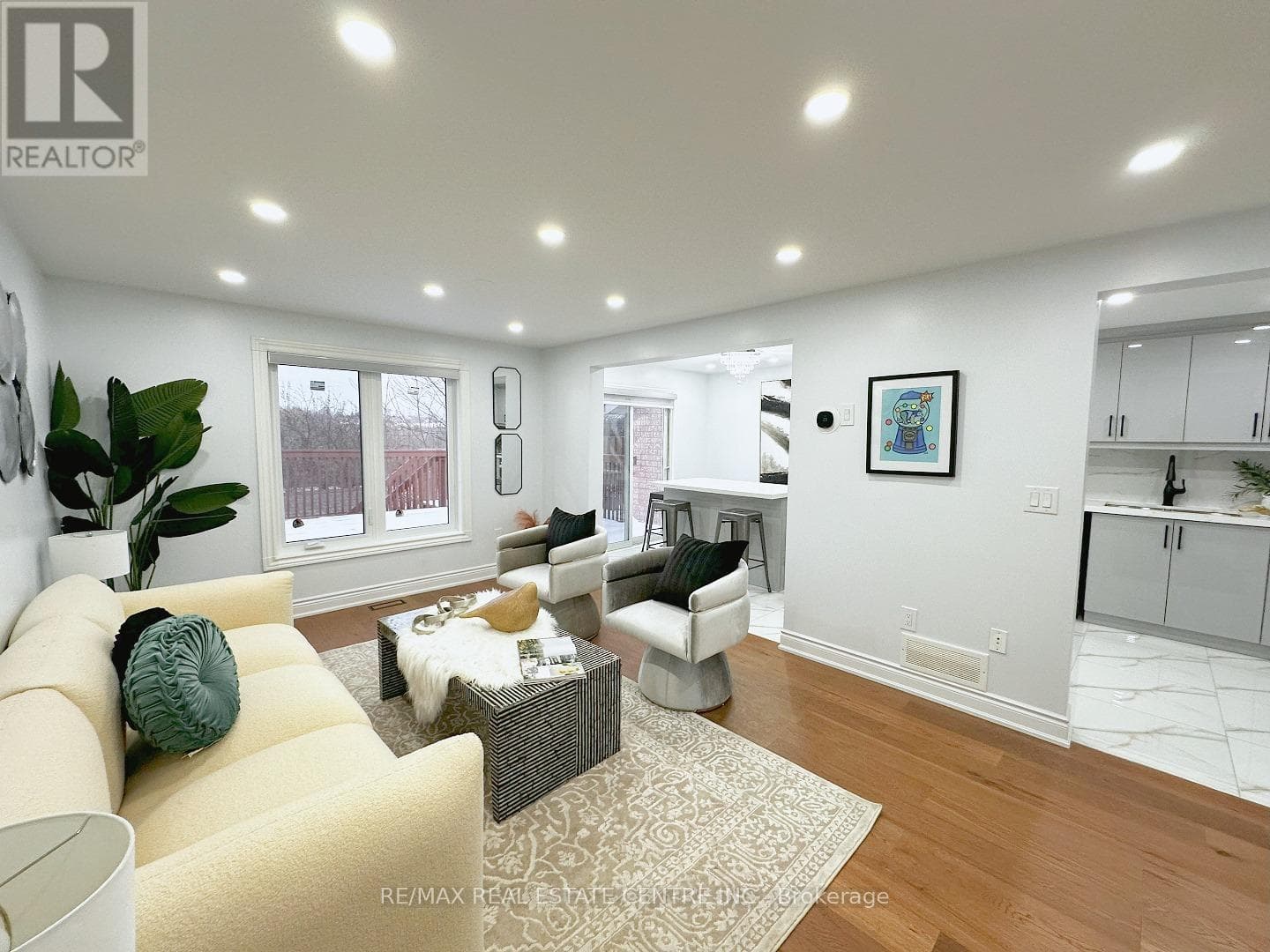 498 BANKSIDE DRIVE, Toronto — photo 4