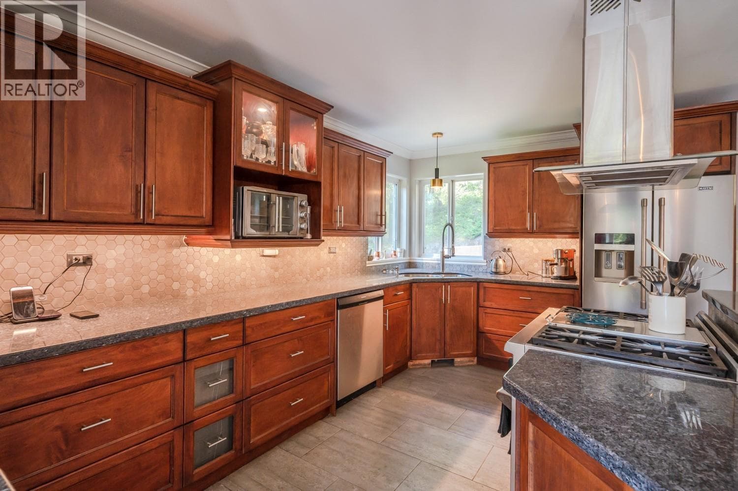 842 Grand Oro Road, Interior REALTORS® — photo 4