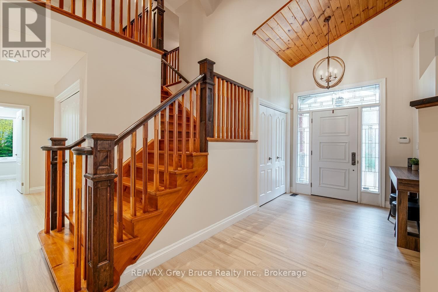 41 MARTIN DRIVE, OnePoint — photo 5
