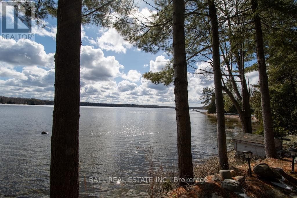 2077 WHITE LAKE ROAD W, Central Lakes — photo 3