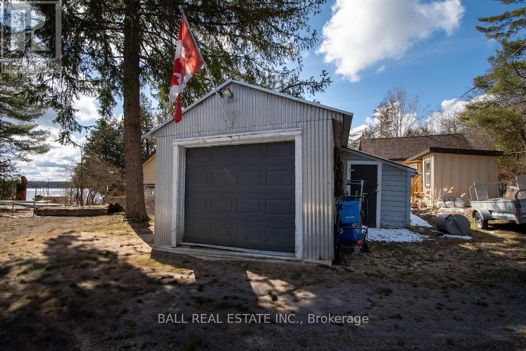 2077 WHITE LAKE ROAD W, Central Lakes — photo 5