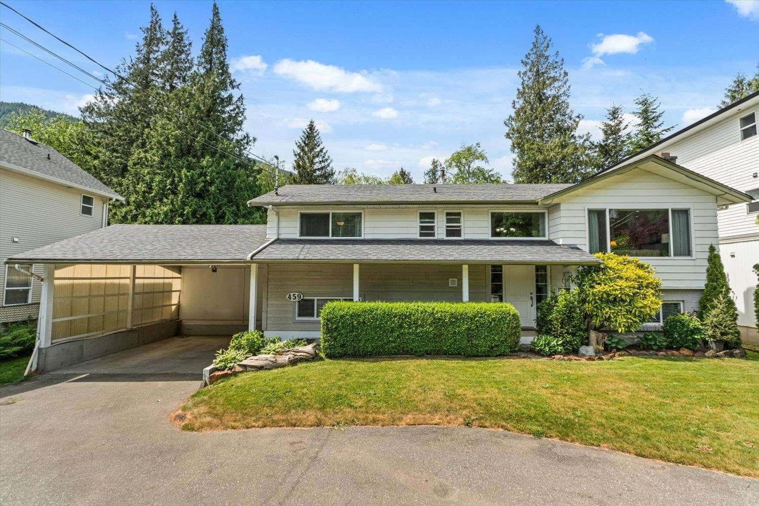 459 NAISMITH AVENUE, Harrison Hot Springs, Chilliwack — photo 2