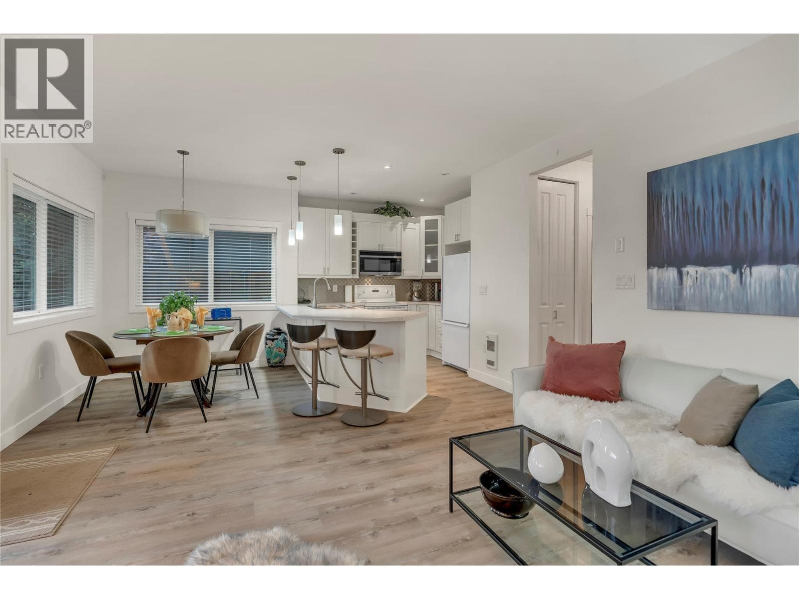 442 ALEXANDER AVE Avenue Unit# 101, Interior REALTORS® — photo 3