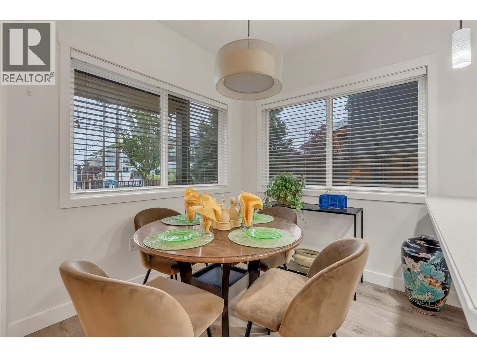 442 ALEXANDER AVE Avenue Unit# 101, Interior REALTORS® — photo 5